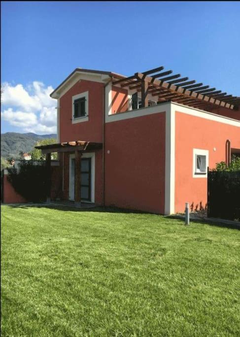 Il Casale Rosso Monolocale Cinque Terre-Toscana Caniparola di Fosdinovo ภายนอก รูปภาพ